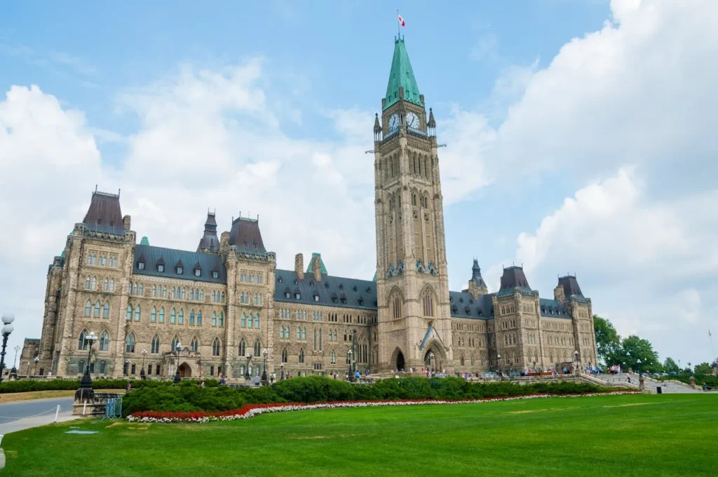 Attractions touristiques au Canada_La Colline-du-Parlement